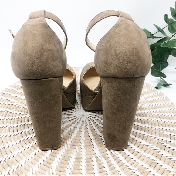 WILD DIVA Chunky Suede Heels tan size 8 - Picture 4 of 7